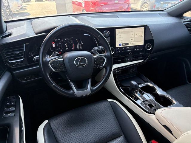 2022 Lexus NX 250 photo 24
