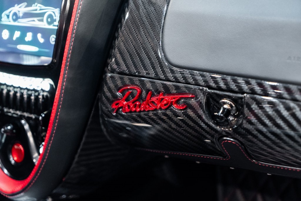 2017 Pagani Huayra photo 34