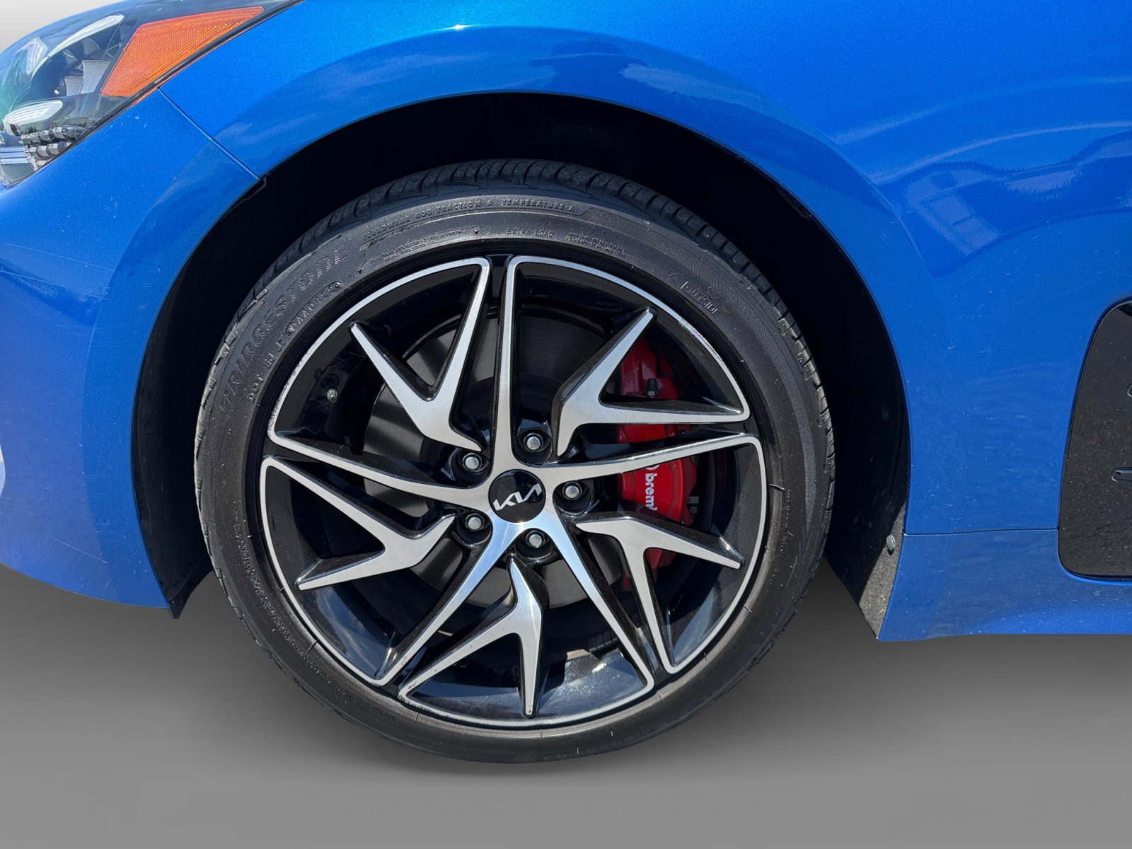 2023 Kia Stinger GT-Line photo 9