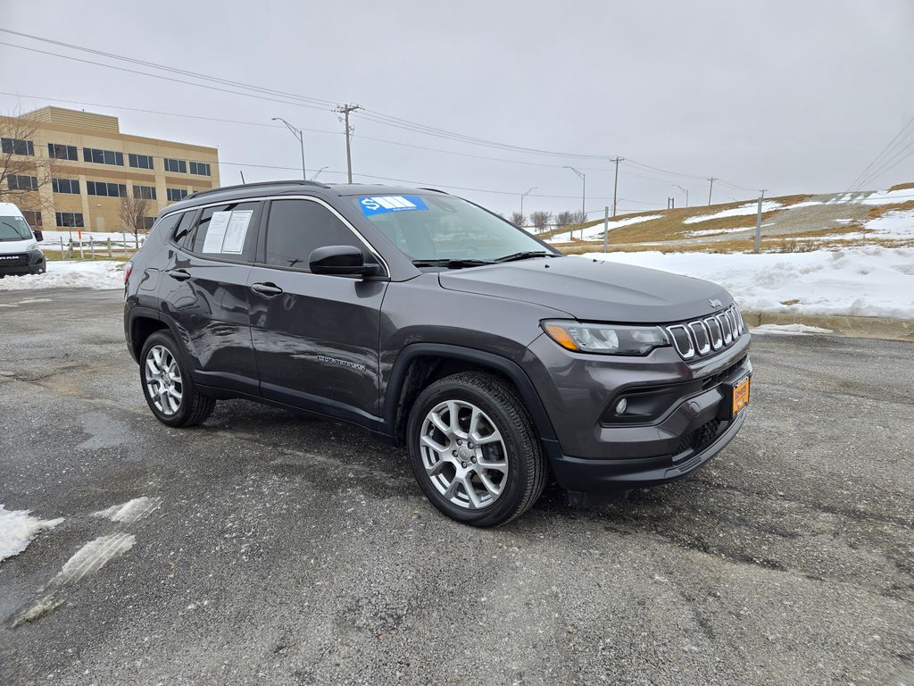 2022 Jeep Compass Latitude Lux