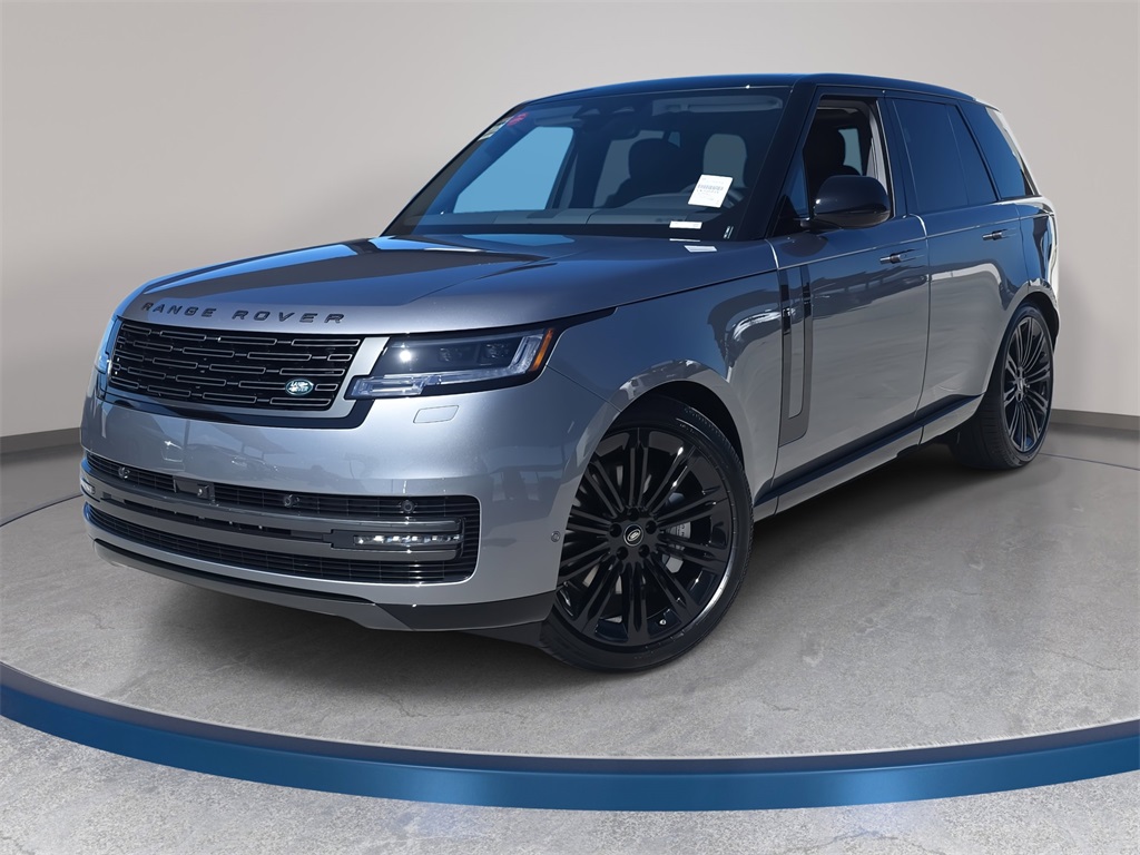 2025 Land Rover Range Rover SE's photo