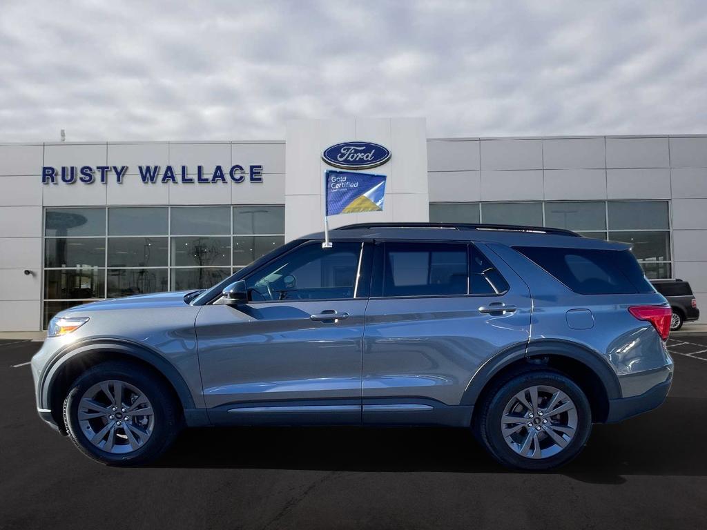 2023 Ford Explorer XLT's photo