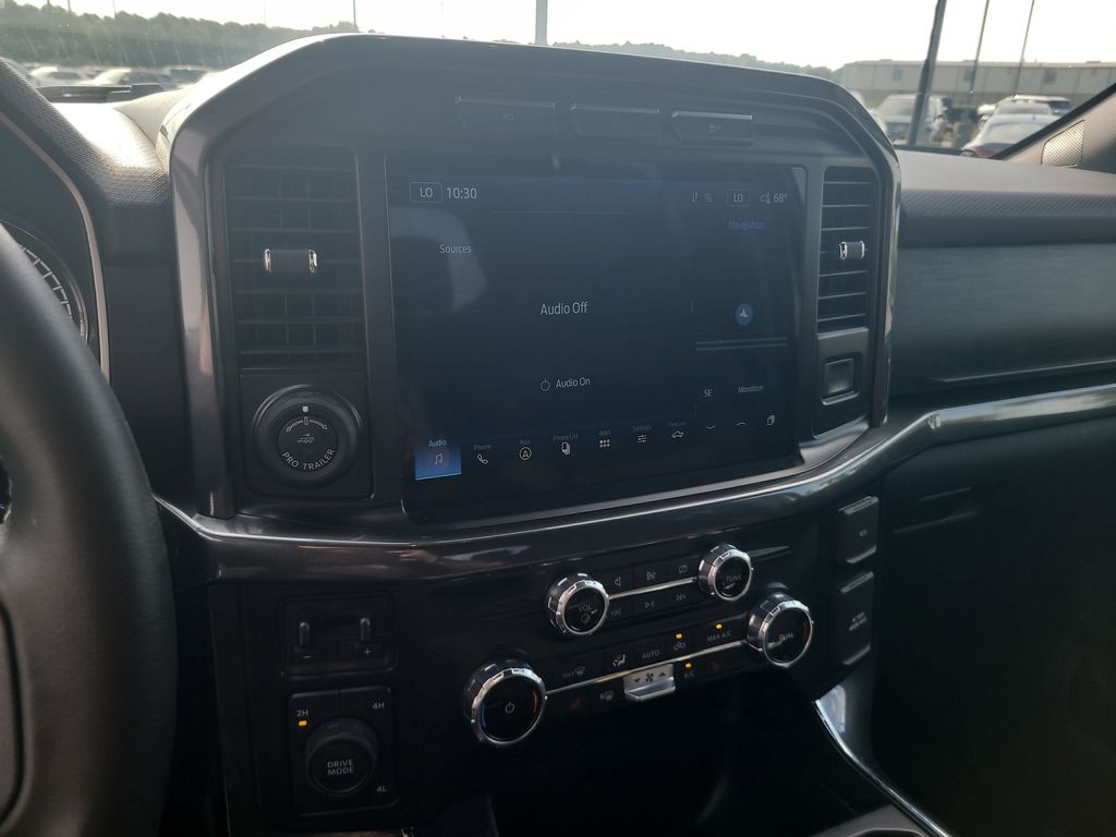 2023 Ford F-150 XLT photo 17