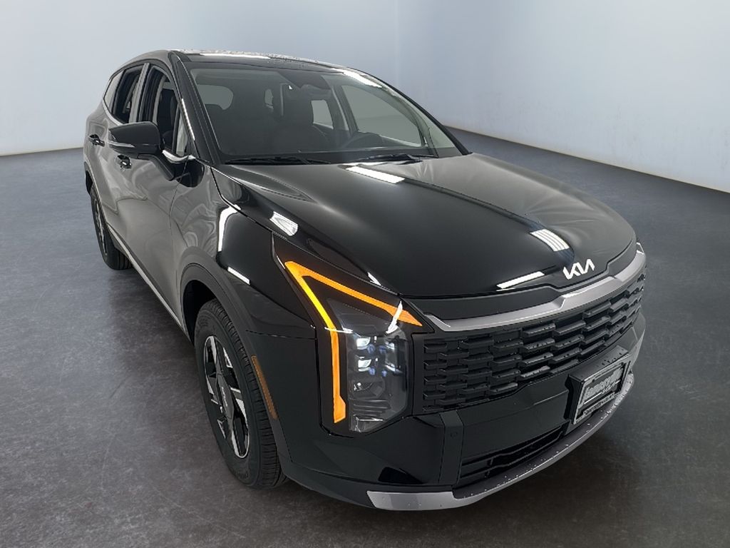 2026 Kia Sportage LX's photo