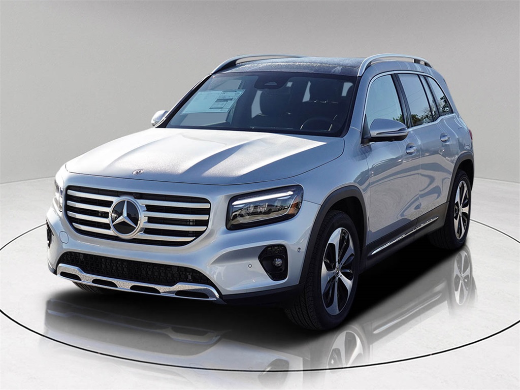 2026 Mercedes Benz GLB 250 photo 2