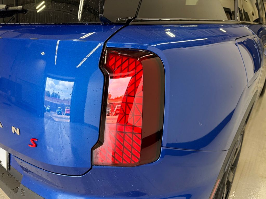 2025 Mini Countryman S ALL4 Iconic photo 2