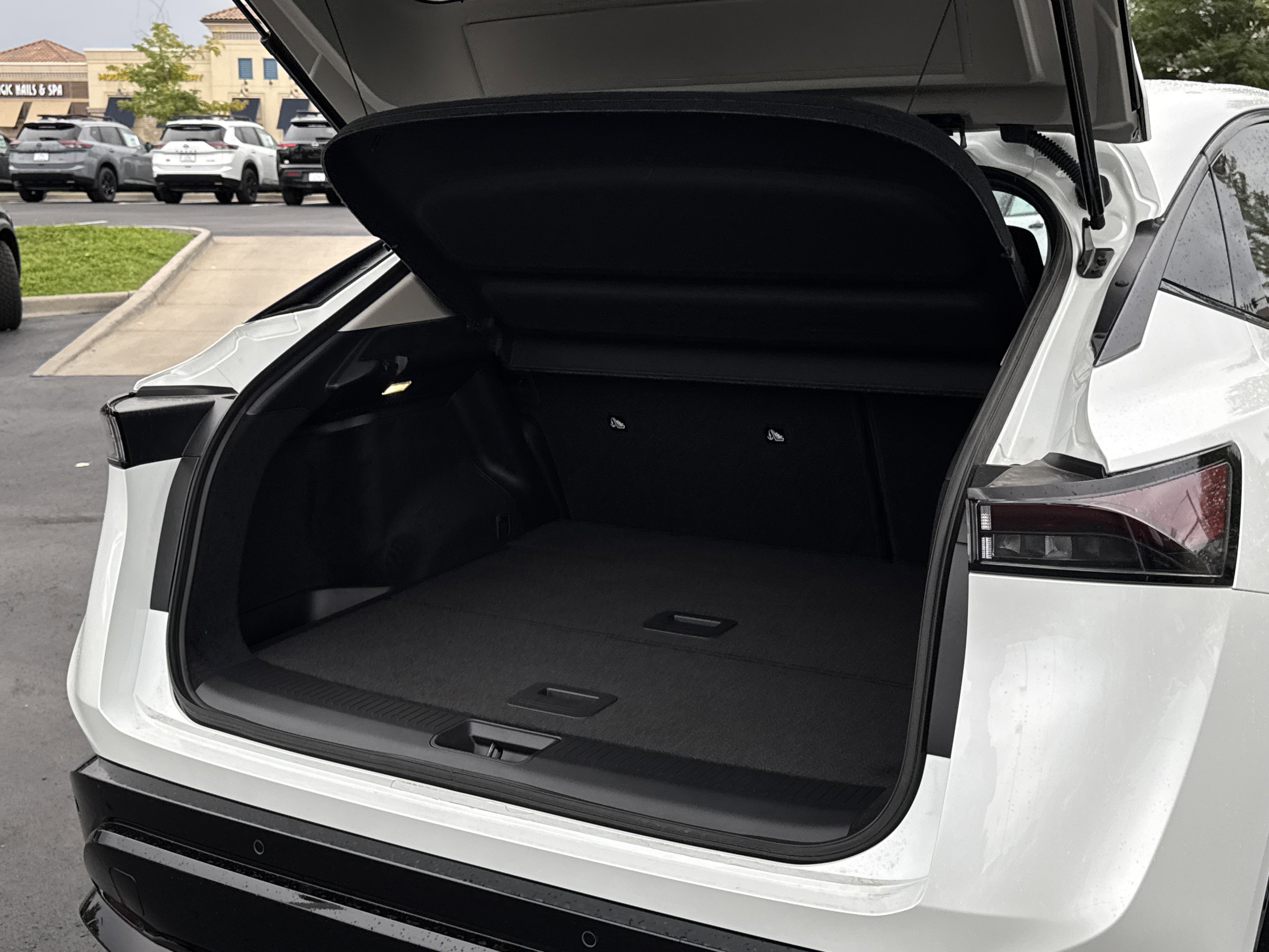 2024 Nissan ARIYA Engage photo 4