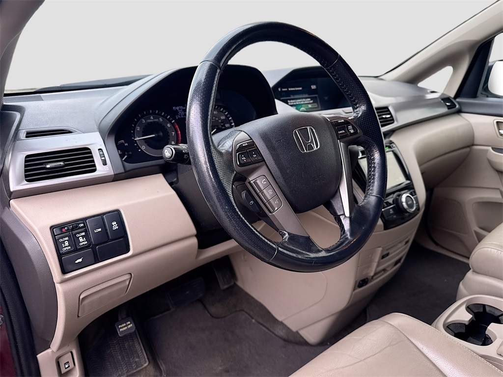 2016 Honda Odyssey EX-L photo 9