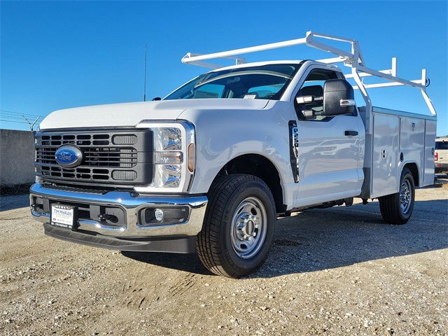 2026 Ford F-250 XL photo 3