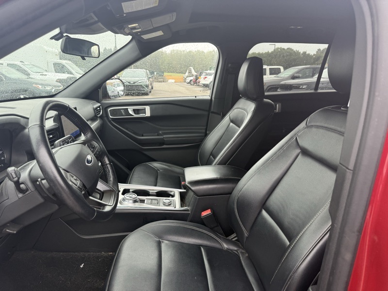 2020 Ford Explorer XLT photo 10