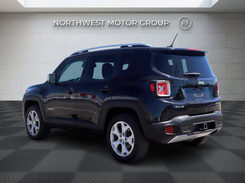 2016 Jeep Renegade Limited photo 2