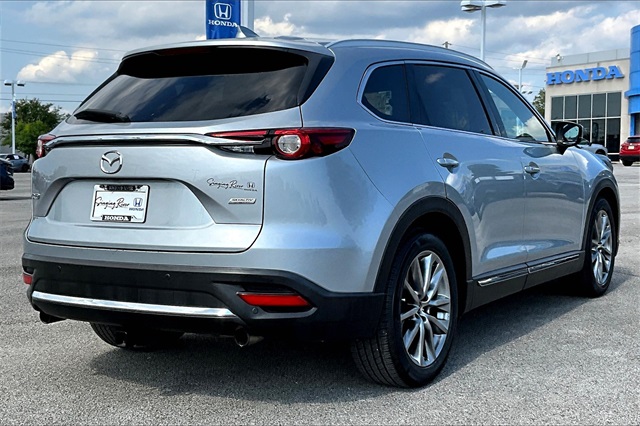 2016 Mazda CX-9 Grand Touring photo 2