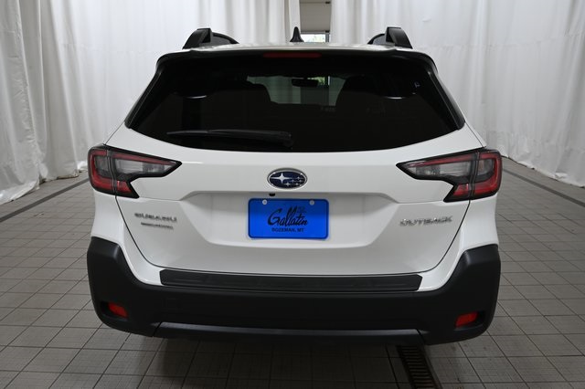 2025 Subaru Outback Premium photo 3