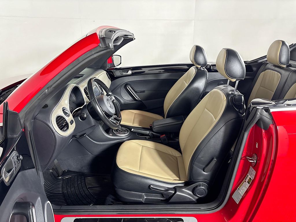 2018 Volkswagen Beetle Coast photo 11