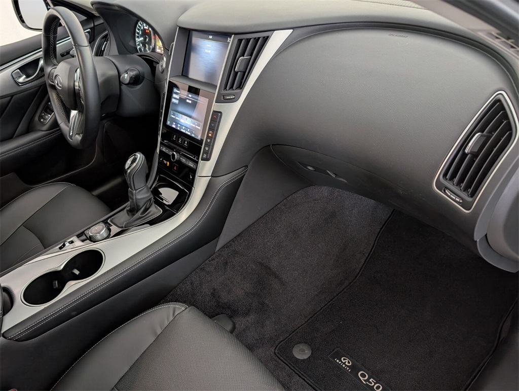 2024 Infiniti Q50 LUXE photo 14