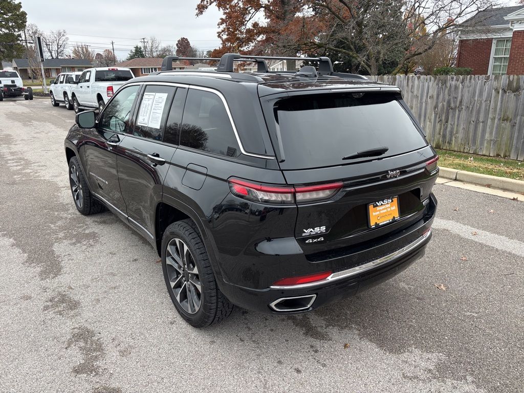 2022 Jeep Grand Cherokee Overland photo 4