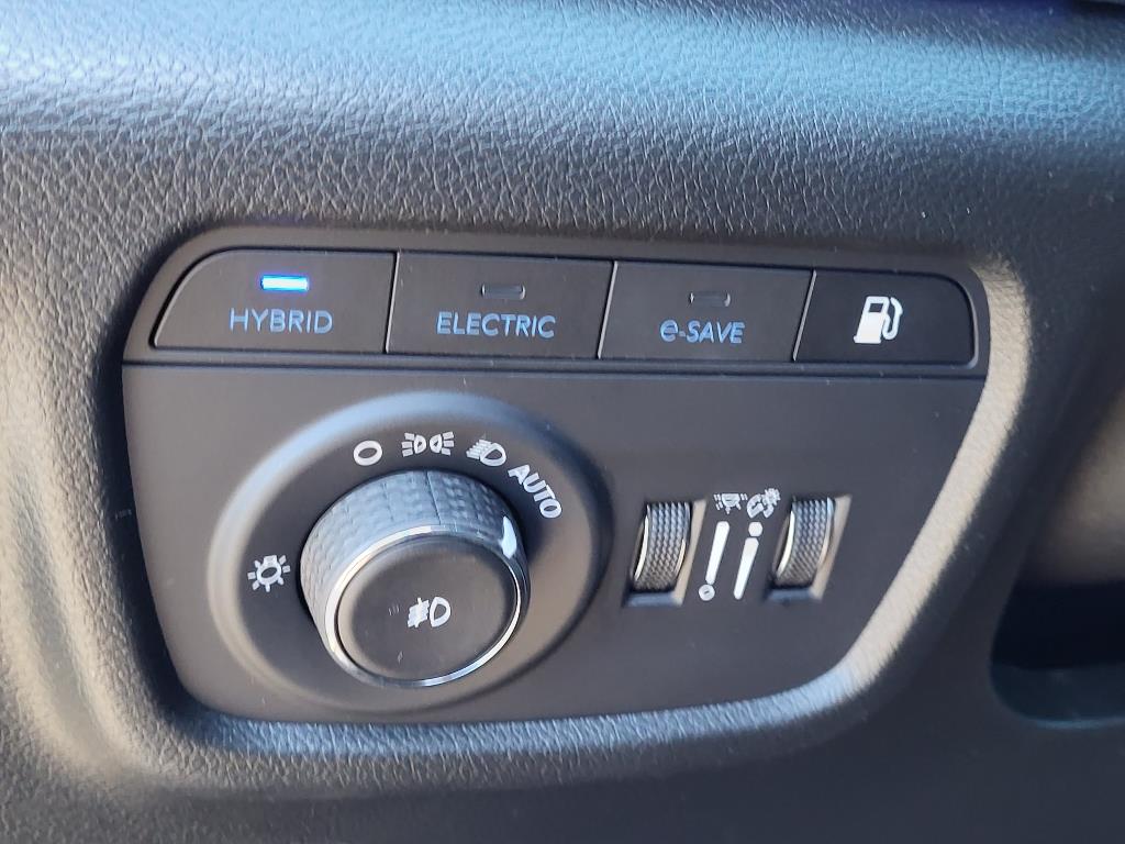 2024 Jeep Cherokee 4xe Overland photo 6