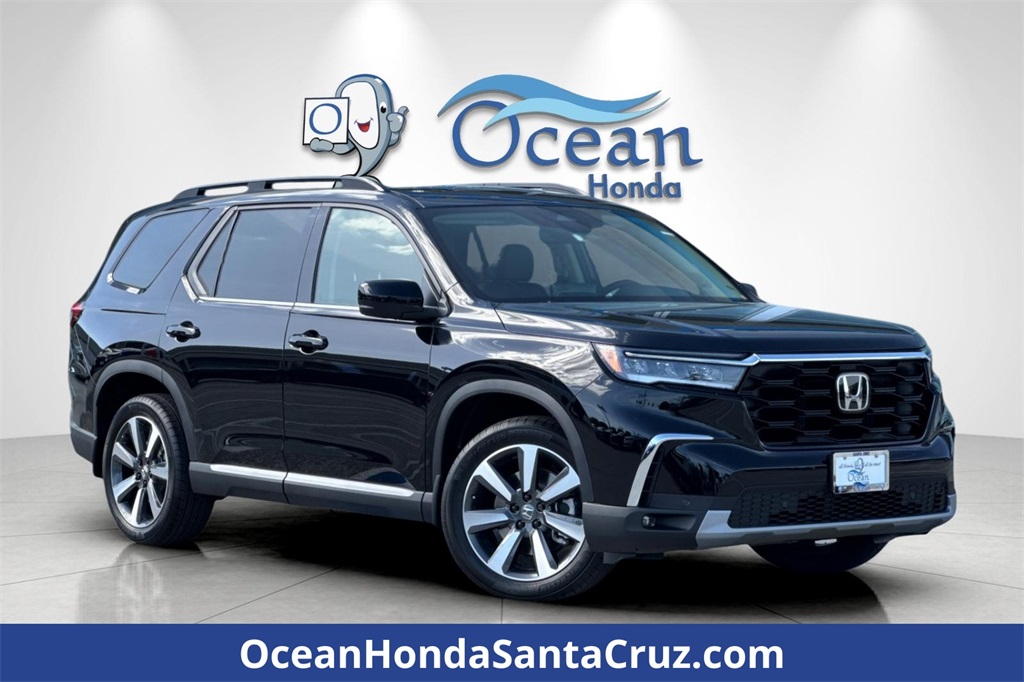 2025 Honda Pilot Touring's photo
