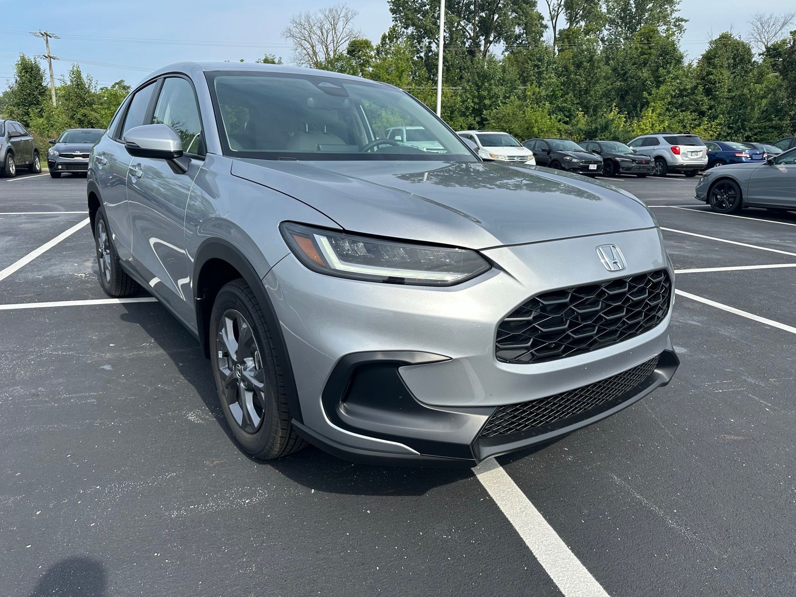 2026 Honda HR-V LX photo 7