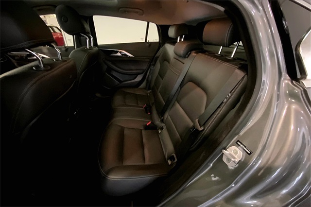 2018 Infiniti QX30 Premium photo 25