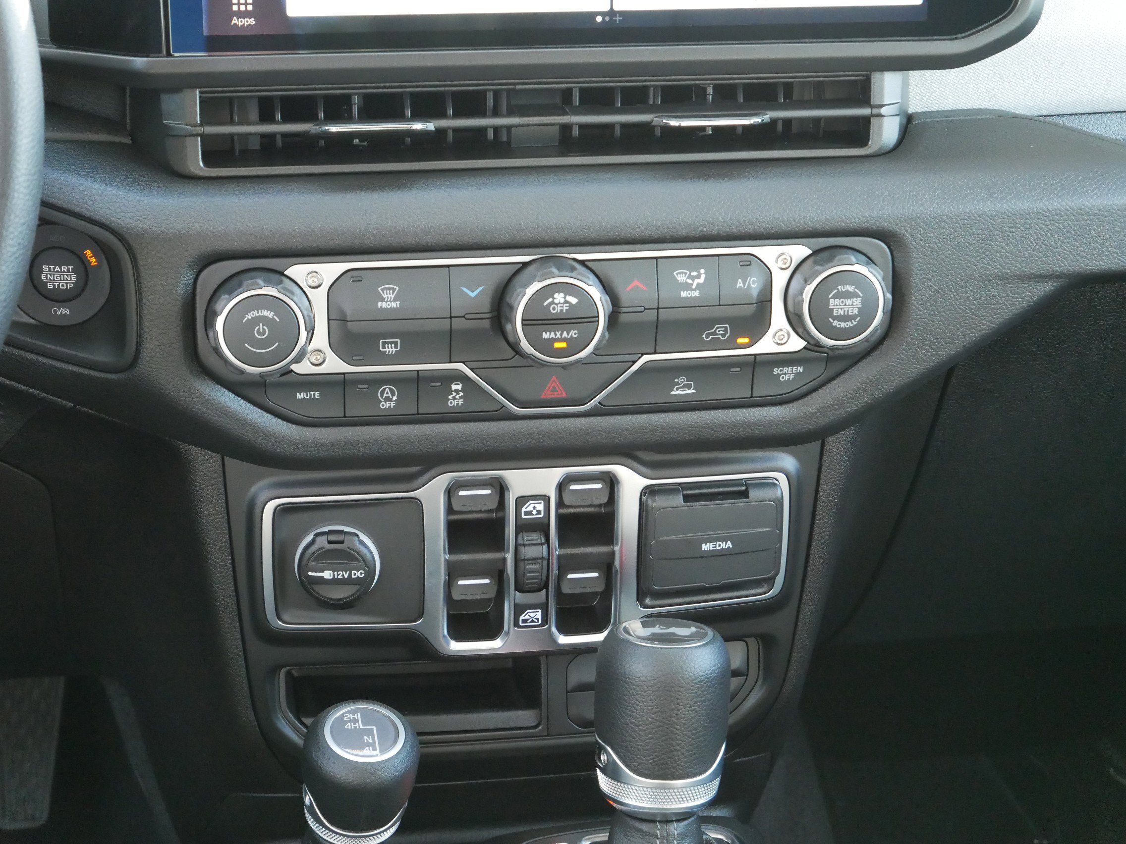 2025 Jeep Wrangler Sport photo 15