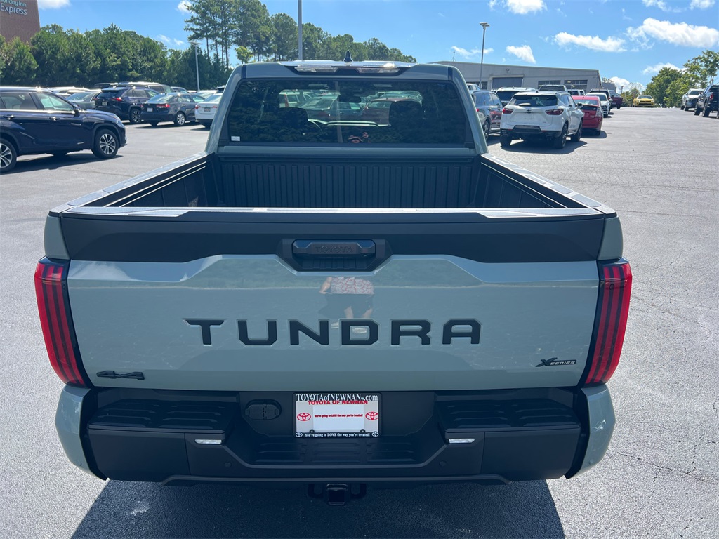 2025 Toyota Tundra SR5 CrewMax photo 4
