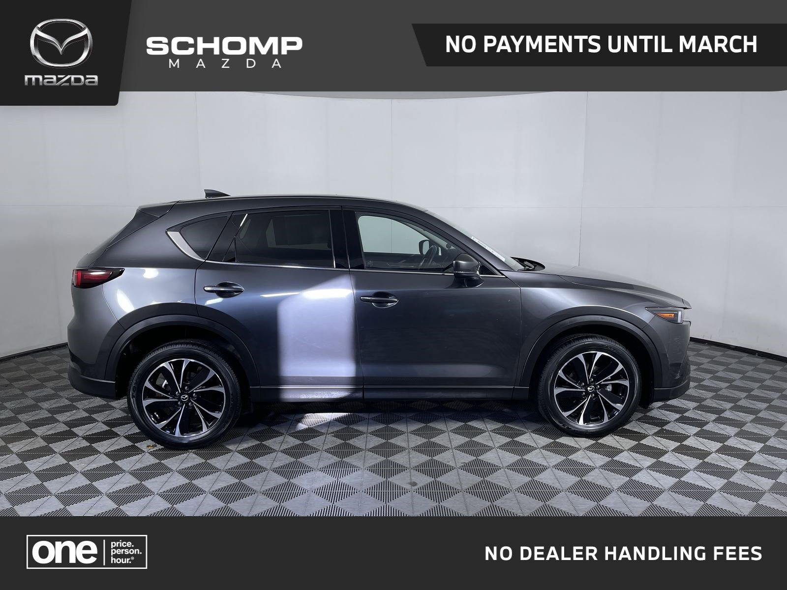 2023 Mazda CX-5 S Premium package's photo