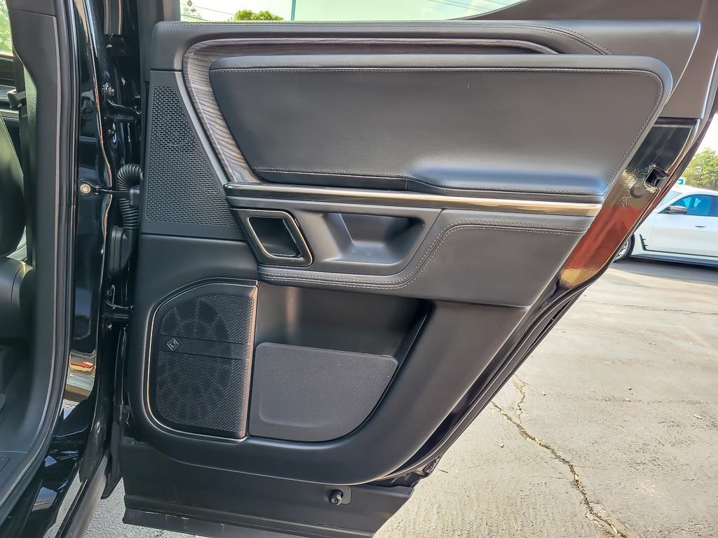 2023 Rivian R1T Adventure photo 19