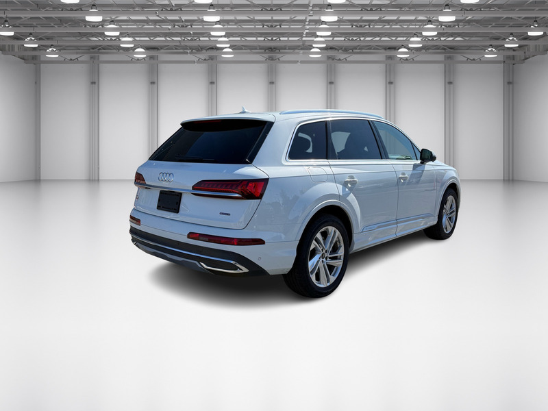 2024 Audi Q7 55 Premium Plus photo 6