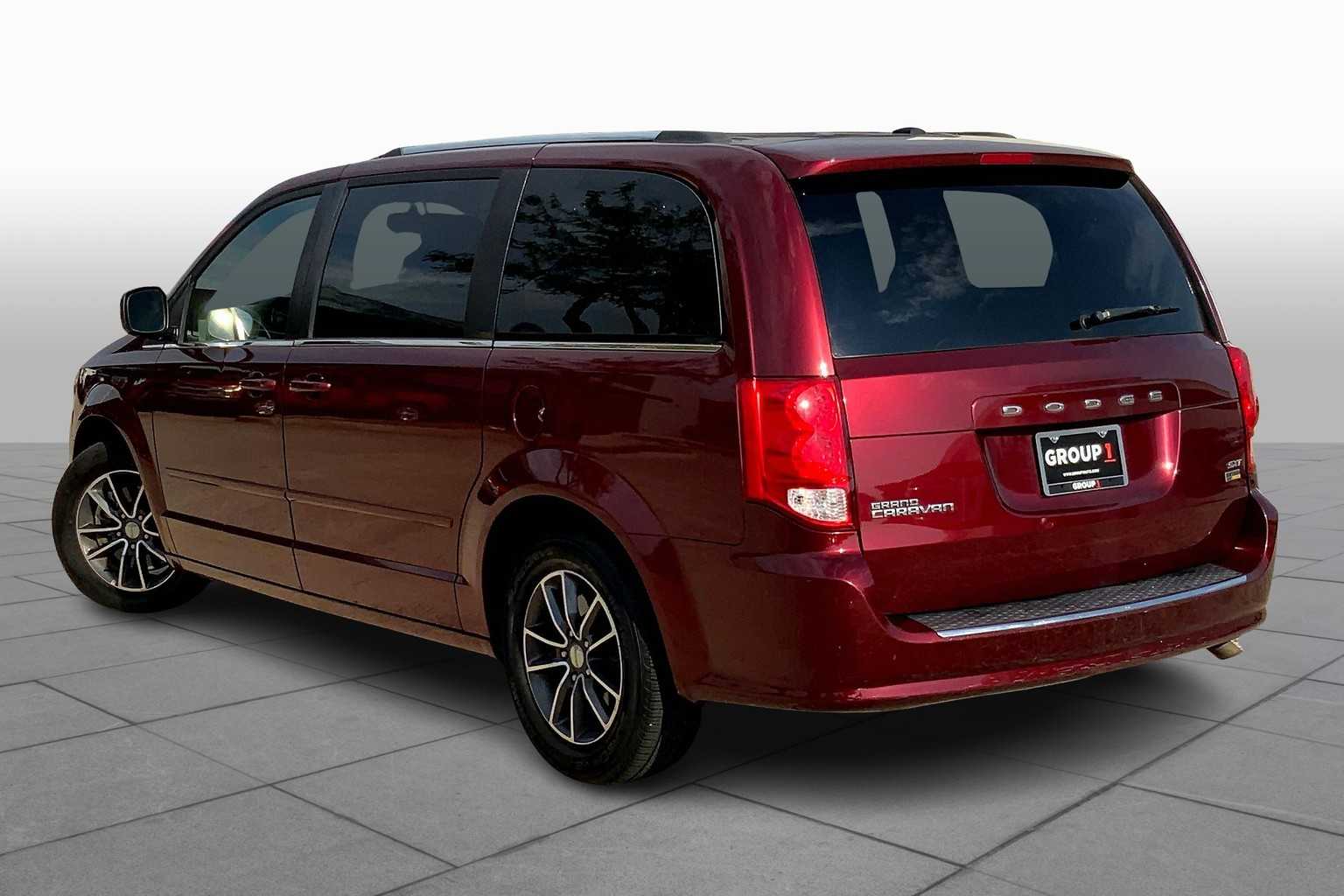 2017 Dodge Grand Caravan SXT photo 11