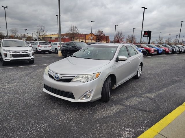 2012 Toyota Camry Hybrid XLE photo 2