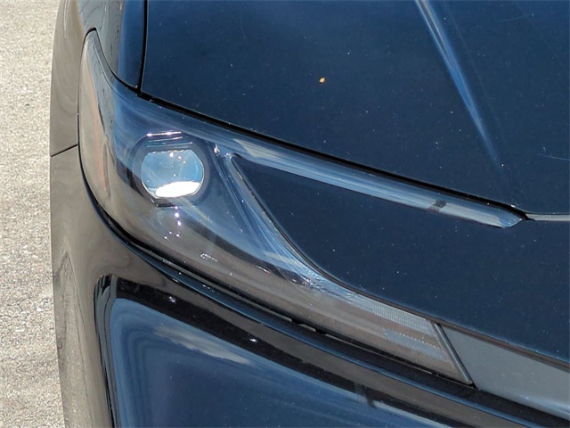 2025 Toyota Camry LE photo 4