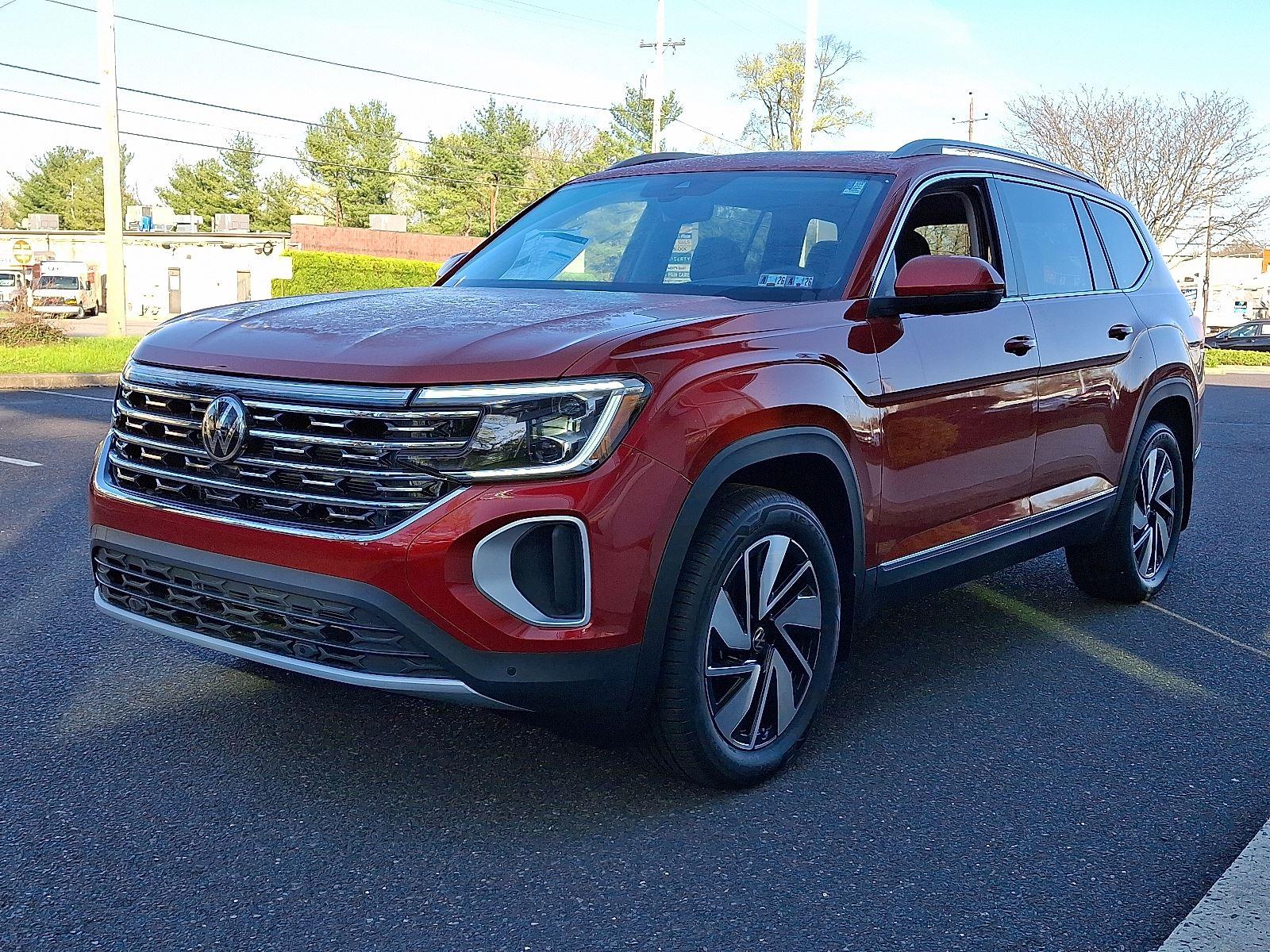 2025 Volkswagen Atlas SEL photo 3