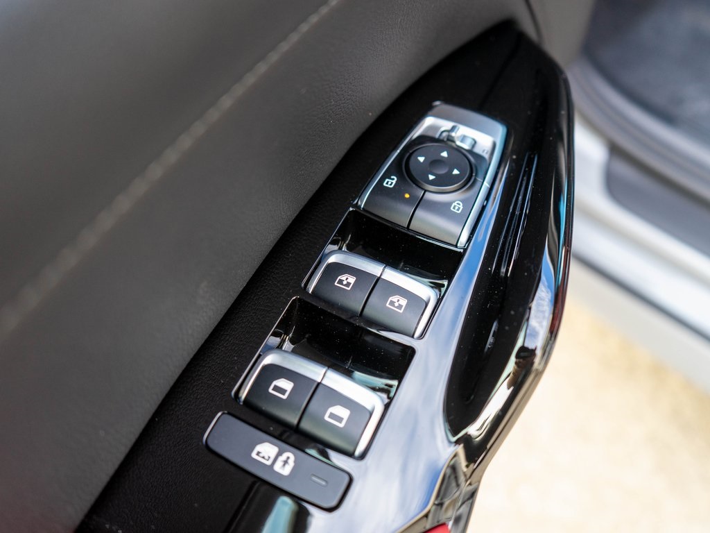 2026 Kia K5 GT-Line photo 17