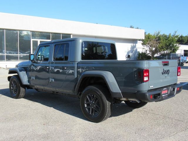 2025 Jeep Gladiator Sport S photo 4
