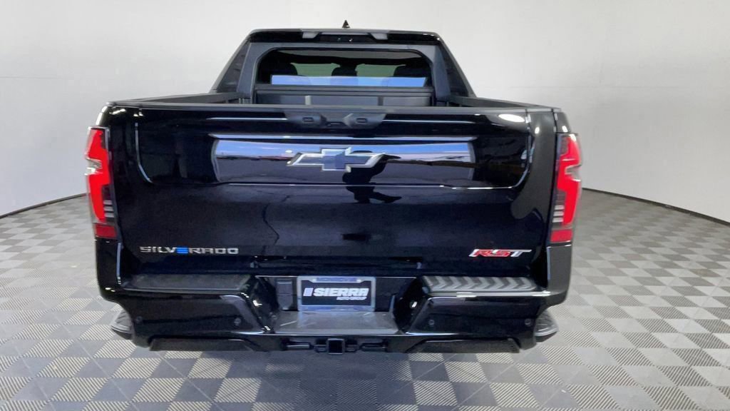 2025 Chevrolet Silverado EV RST photo 5
