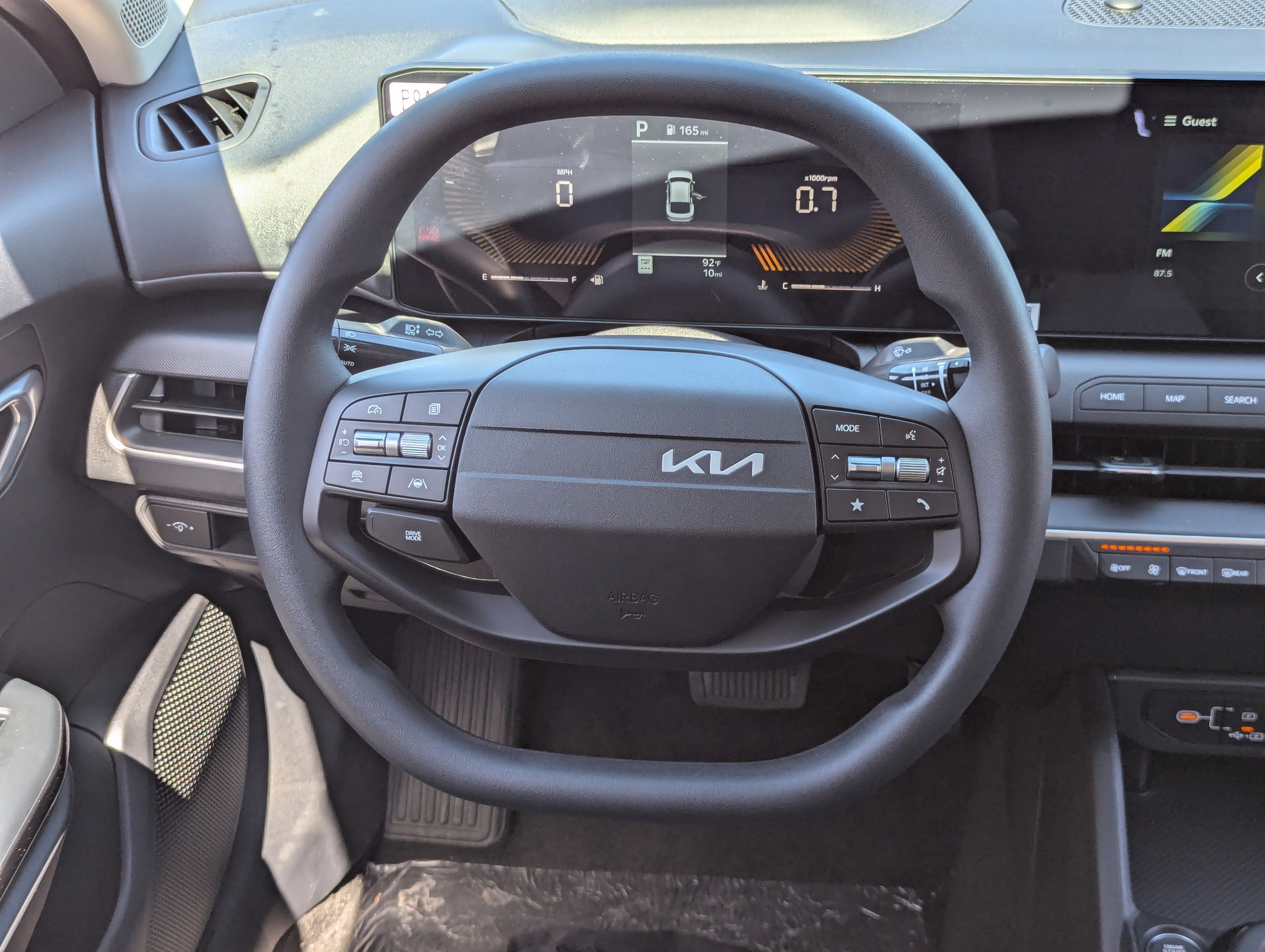 2025 Kia K4 LXS photo 4
