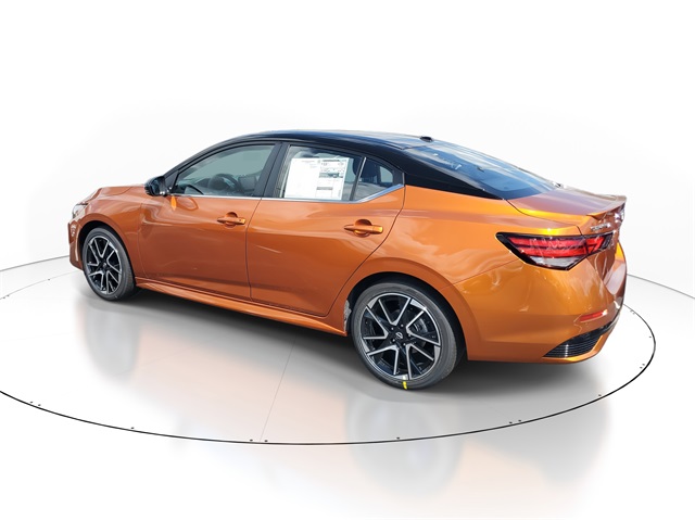2025 Nissan Sentra SR photo 3