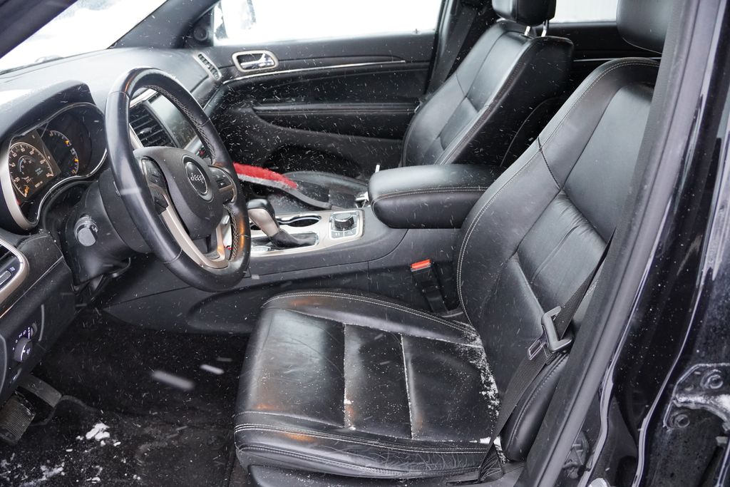 2016 Jeep Grand Cherokee Limited photo 3