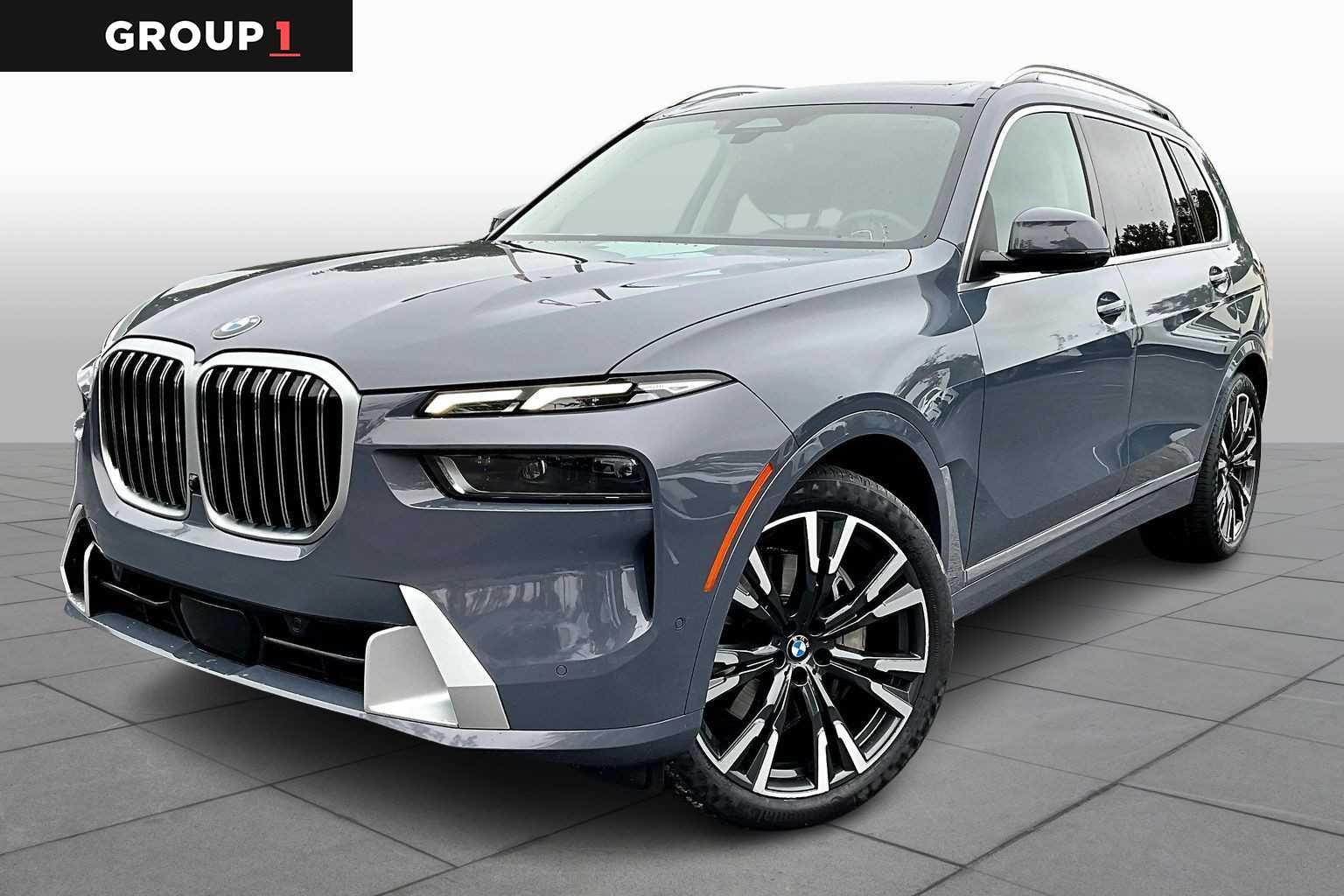 2024 BMW X7 40i's photo