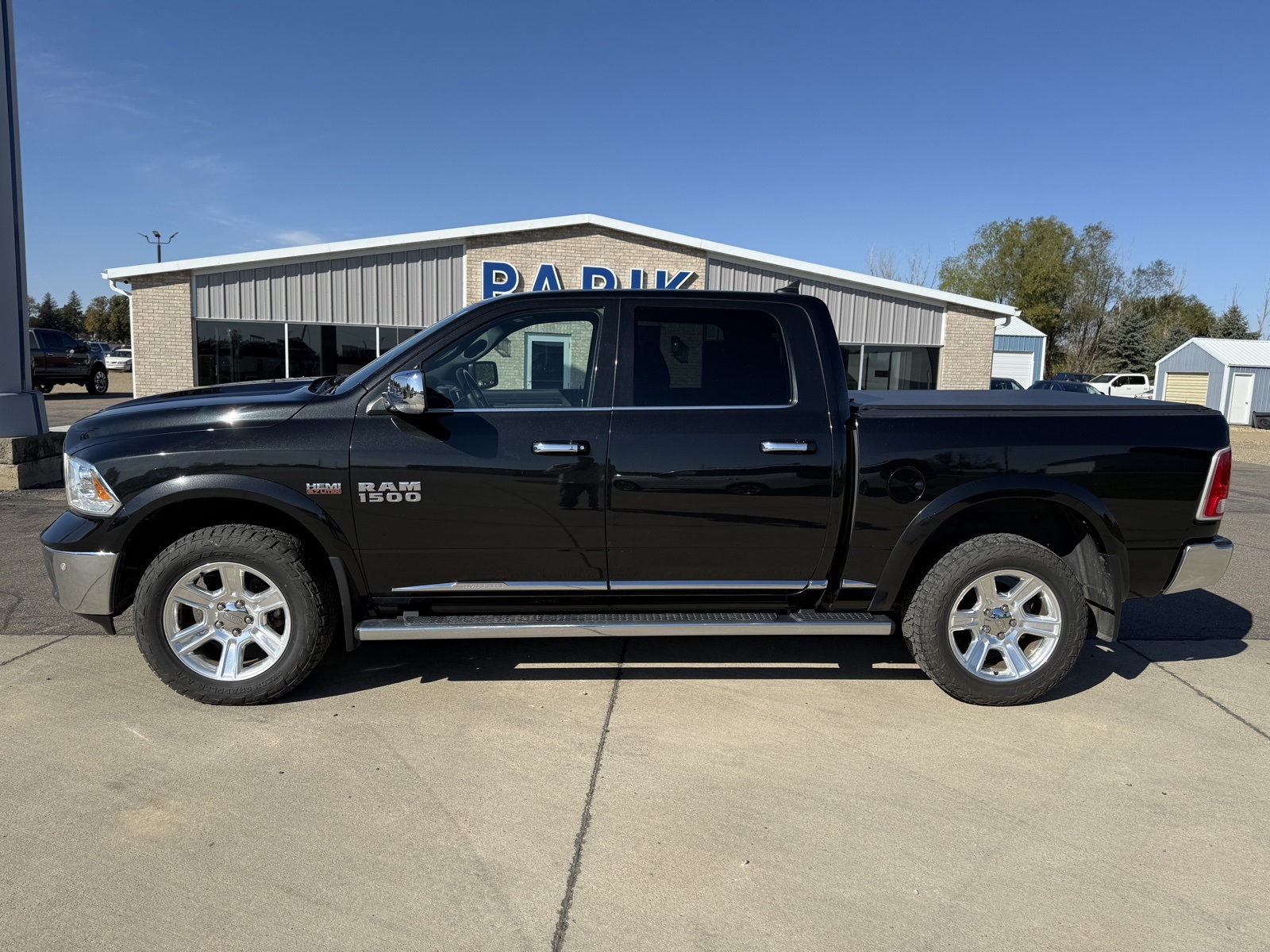 2016 Ram 1500 Limited photo 3