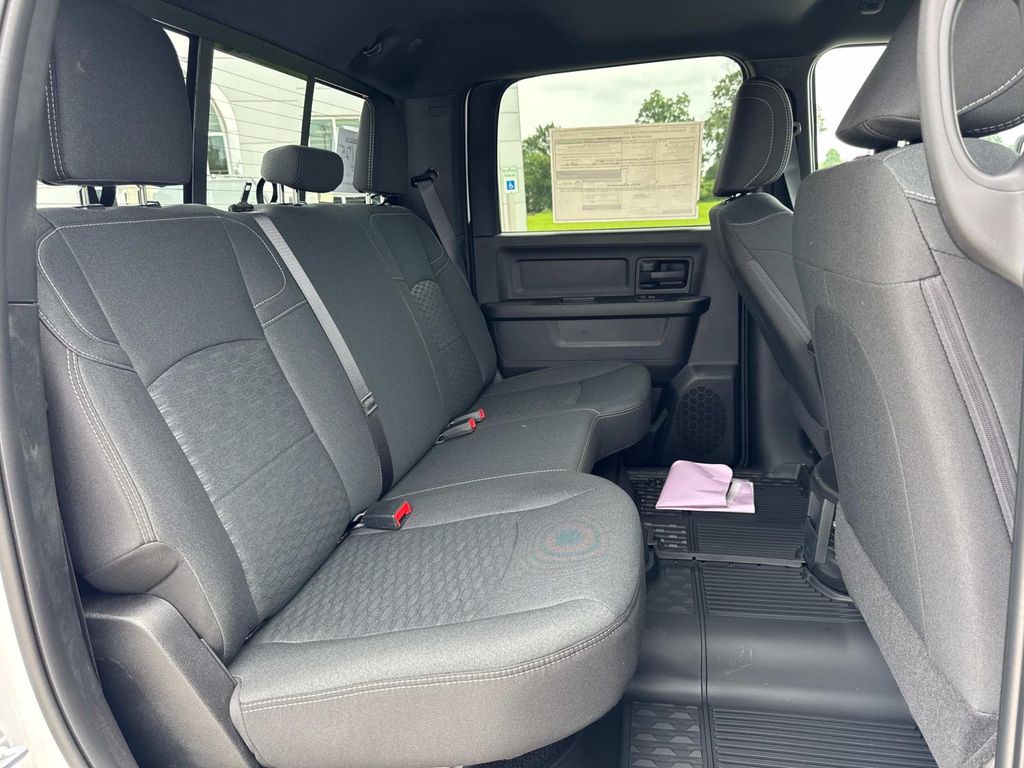 2025 Ram 2500 Tradesman photo 18