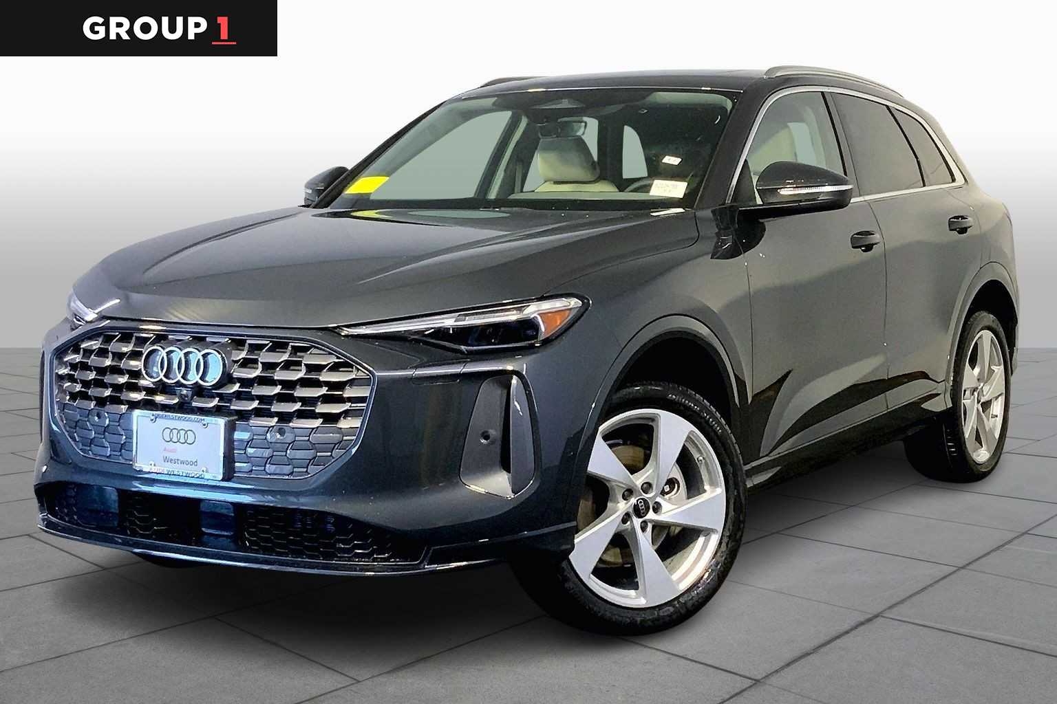 2025 Audi Q5 45 Premium Plus's photo