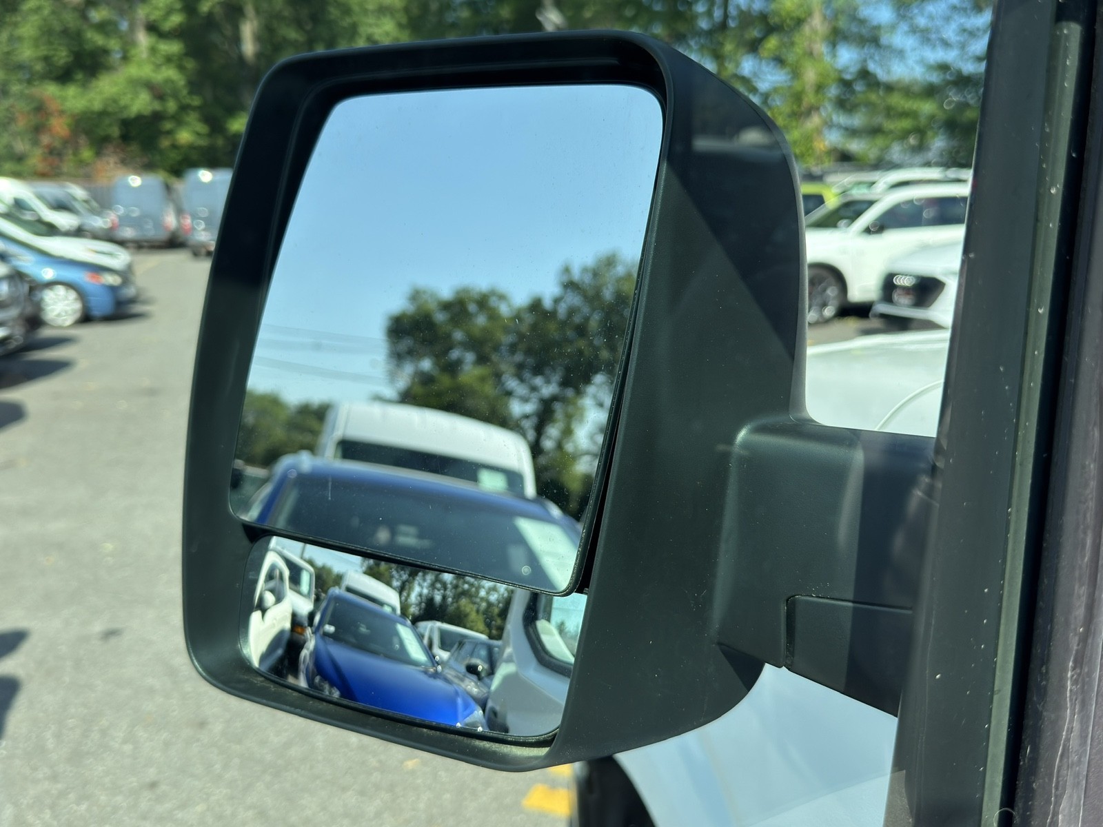 2020 Nissan NV1500 photo 28