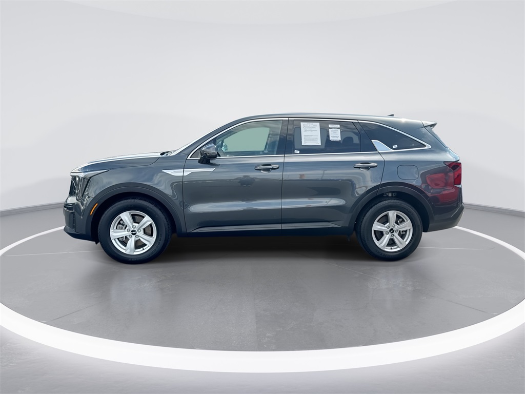 2025 Kia Sorento LX photo 4