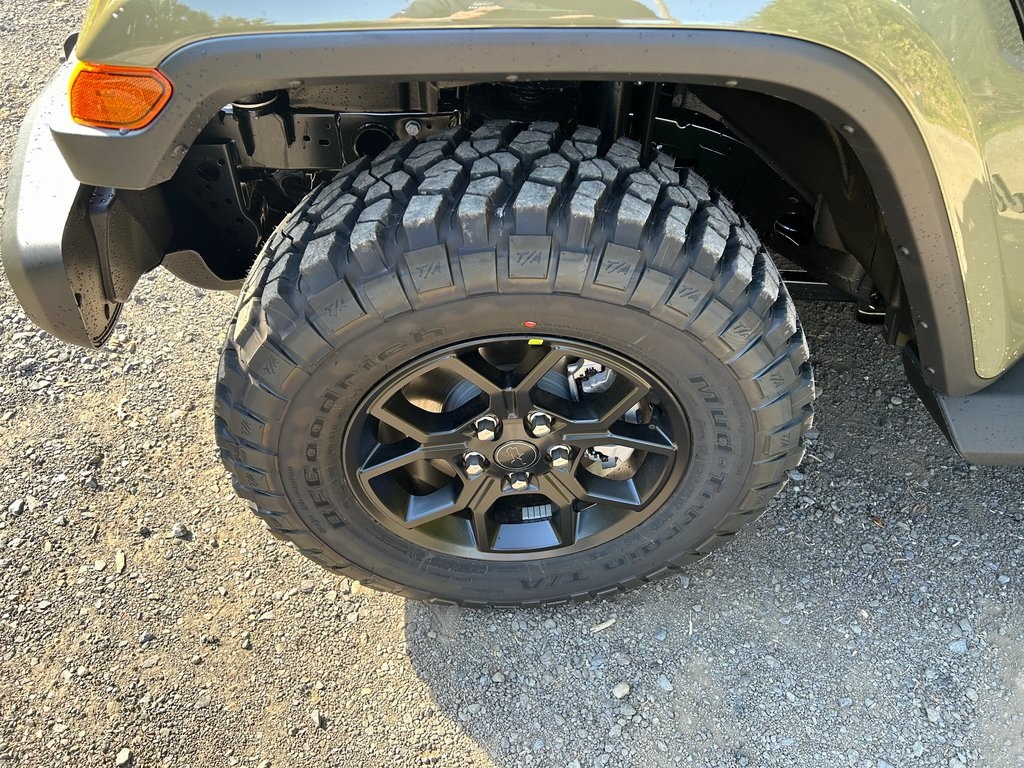 2025 Jeep Gladiator Sport photo 5