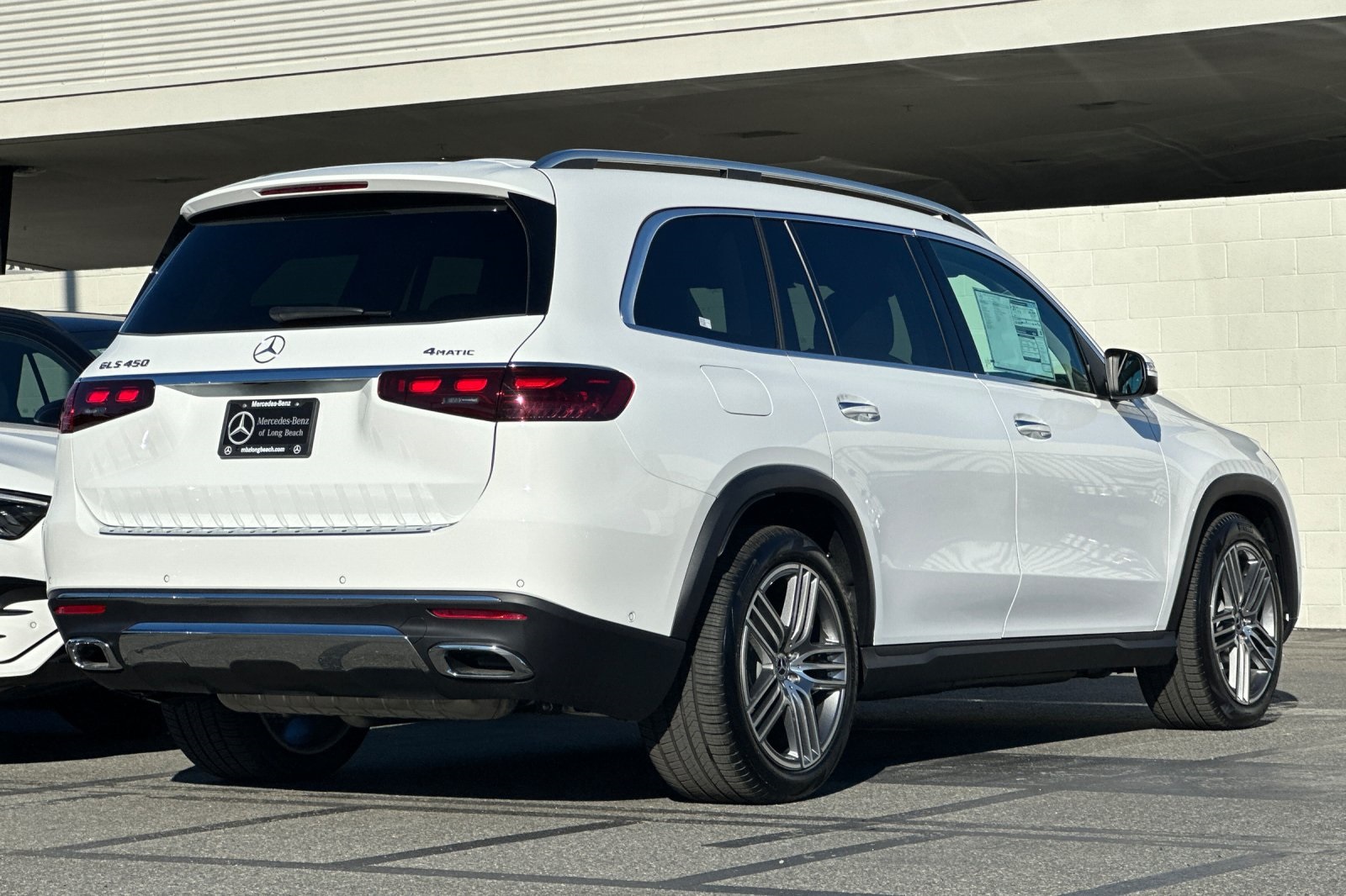 2026 Mercedes Benz GLS 450 4MATIC photo 4