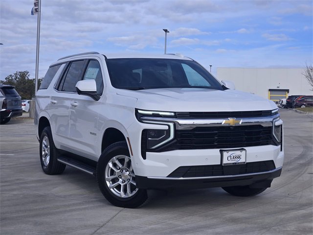 2026 Chevrolet Tahoe LS's photo