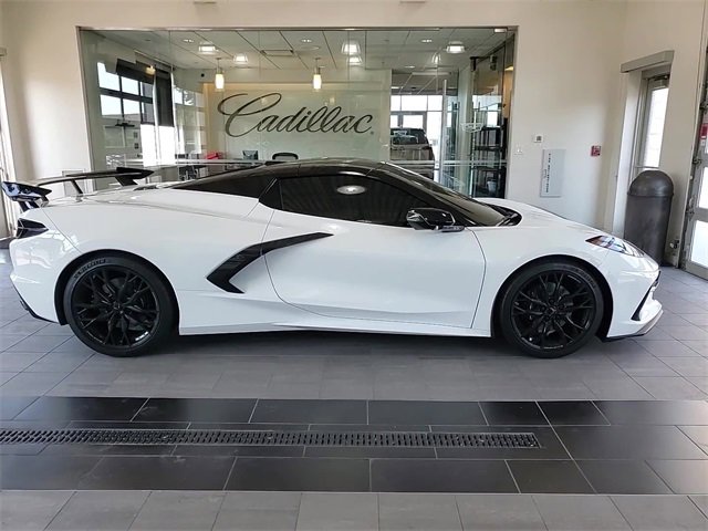 2023 Chevrolet Corvette Stingray 3LT photo 2