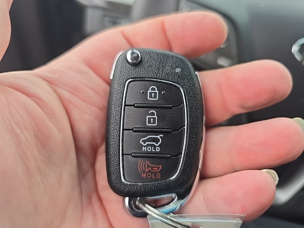 2017 Hyundai Santa Fe Sport Base photo 12
